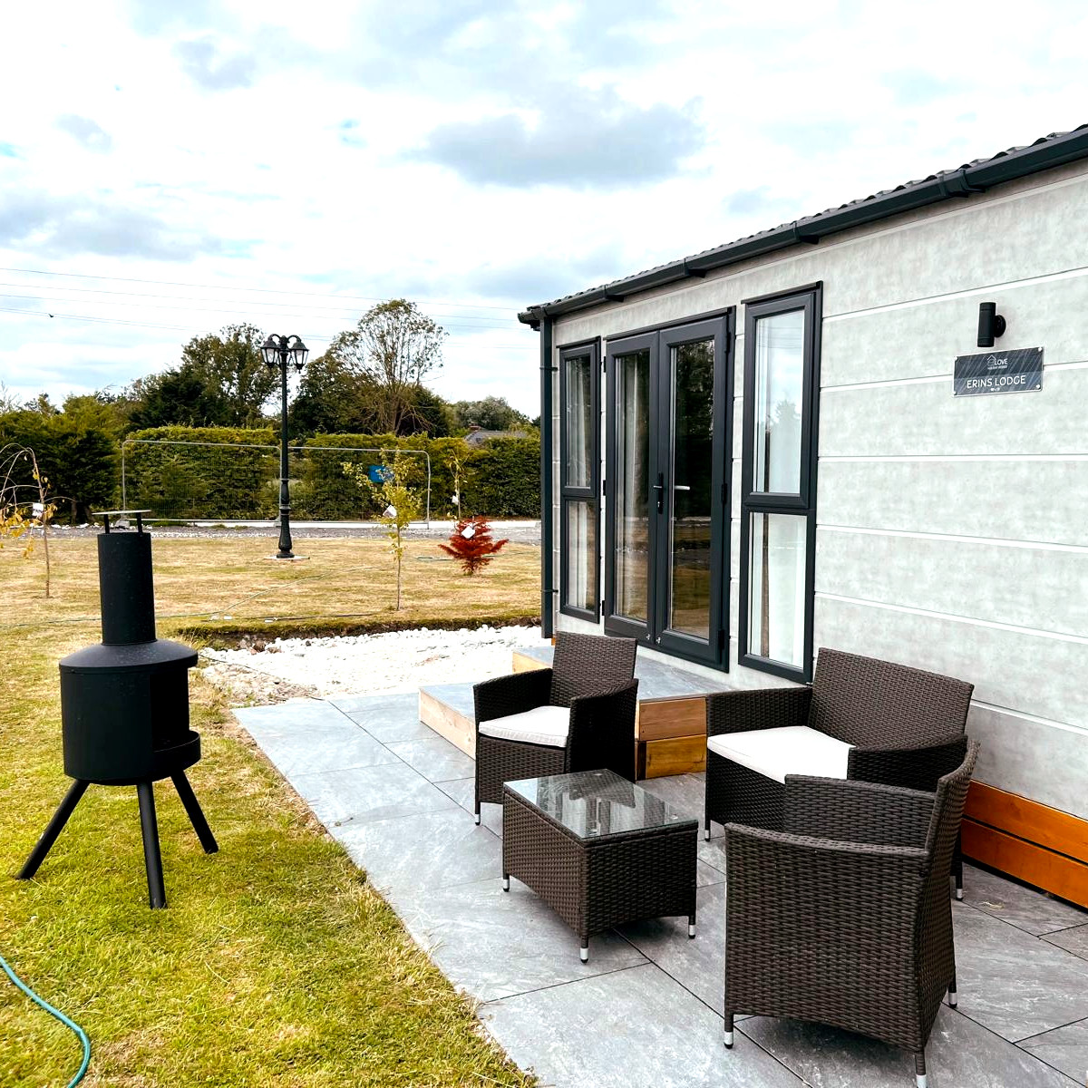 erins lakes and lodges stickney lincolshire image of accommodation
