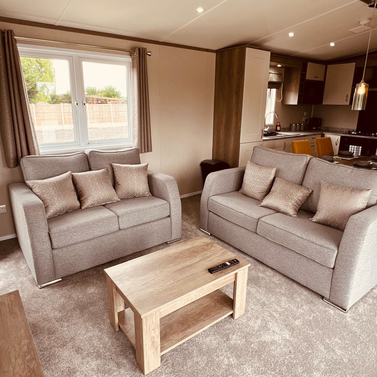 erins lakes and lodges stickney lincolnshire inside living room